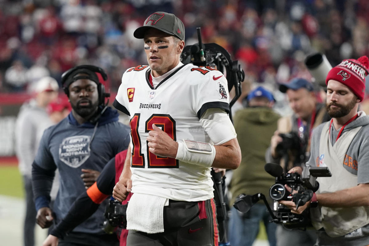 Bucs face uncertain present while keeping eye on the future