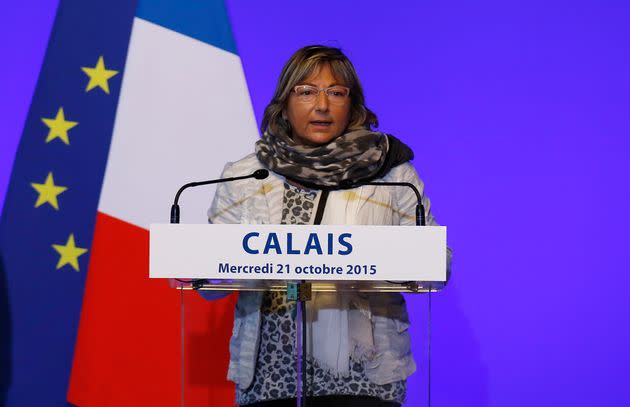 La maire de Calais Natacha Bouchart s'est catégoriquement opposée à la solution proposée par le médiateur au sujet de la crise des migrants transitant par la ville des Hauts-de-France (photo d'archive prise en avril 2015 au cours d'une conférence de presse à Calais). (Photo: Pascal Rossignol /Reuters)