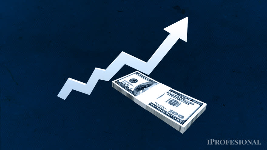 Para algunos analistas, el blue podría alcanzar los $400 durante febrero cuando cae la demanda de dinero