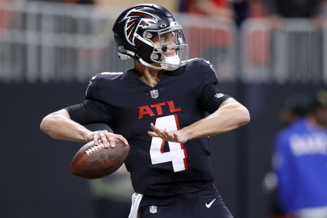 QB Desmond Ridder impressive in preseason debut, Falcons settle for 13-13  tie with Bengals - Record Herald