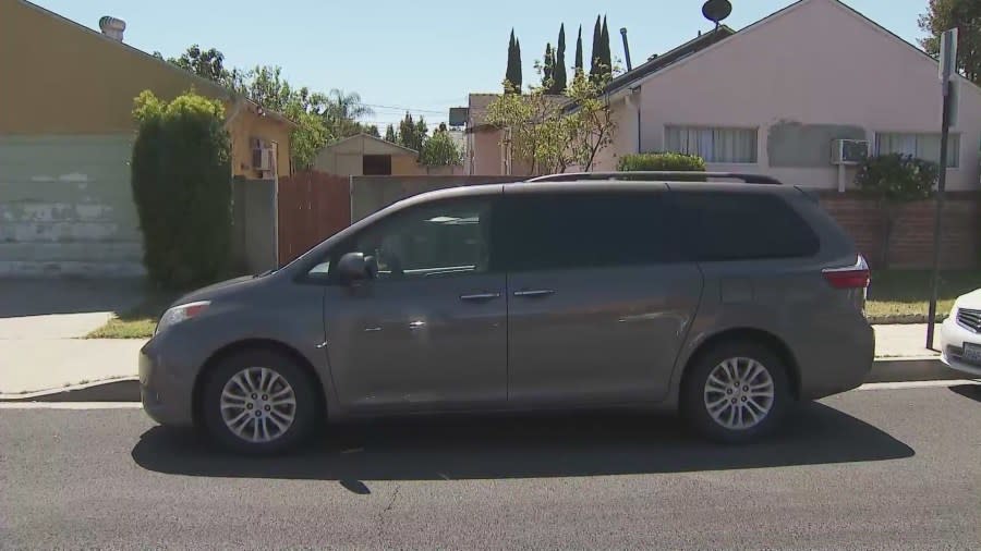 The smashed windshield of a Toyota minivan targeted by the suspect in Burbank on April 2, 2024. (KTLA)