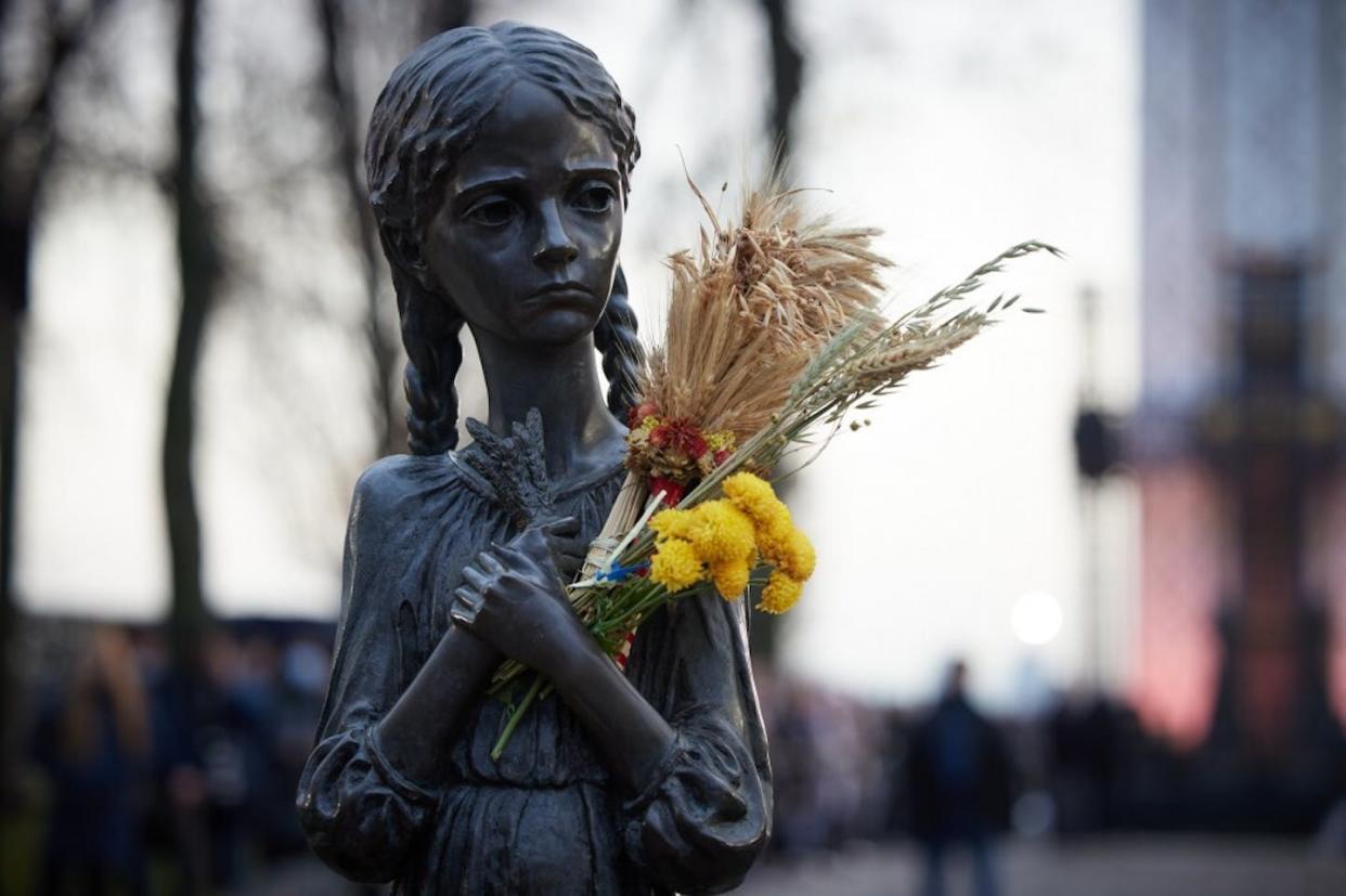 A statue commemorating the Ukrainian famine, in which millions died. <a href="https://www.gettyimages.com/detail/news-photo/commemorative-service-held-for-the-victims-of-the-holodomor-news-photo/1236844533?adppopup=true" rel="nofollow noopener" target="_blank" data-ylk="slk:Ukrainian Presidency/Handout/Anadolu Agency via Getty Images;elm:context_link;itc:0;sec:content-canvas" class="link ">Ukrainian Presidency/Handout/Anadolu Agency via Getty Images</a>