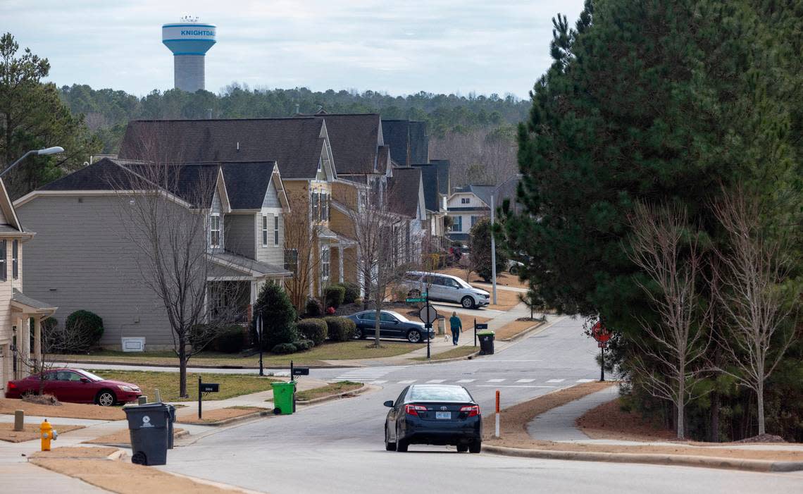 A street in the Princeton Manor neighborhood in Knightdale. Robert Willett/rwillett@newsobserver.com