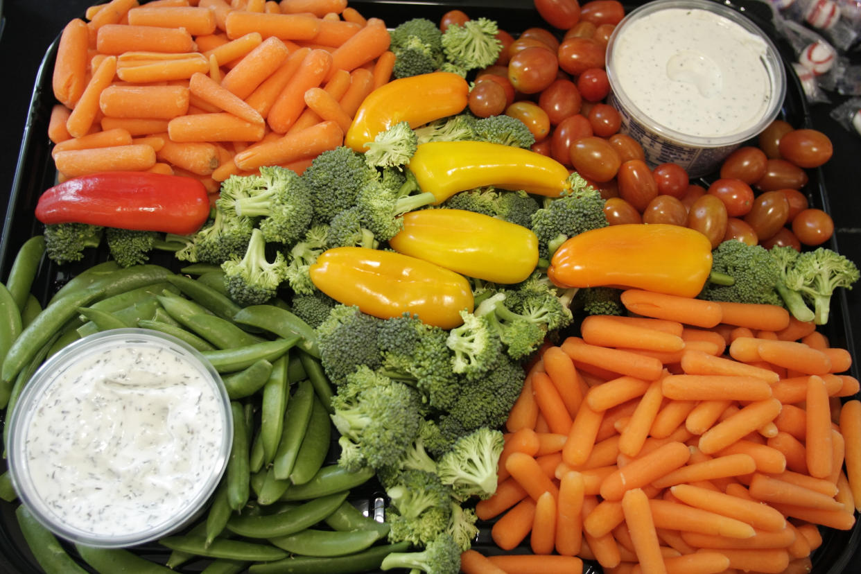 A platter of raw vegetables