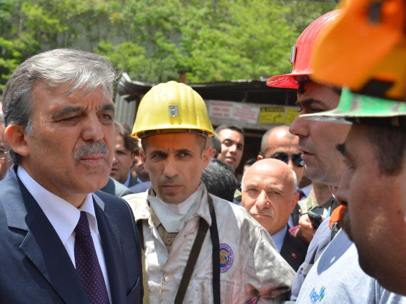 Staatspräsident Abdullah Gül besuchte den Ort der Katastrophe. Foto: Pressebüro des türkischen Präsidenten