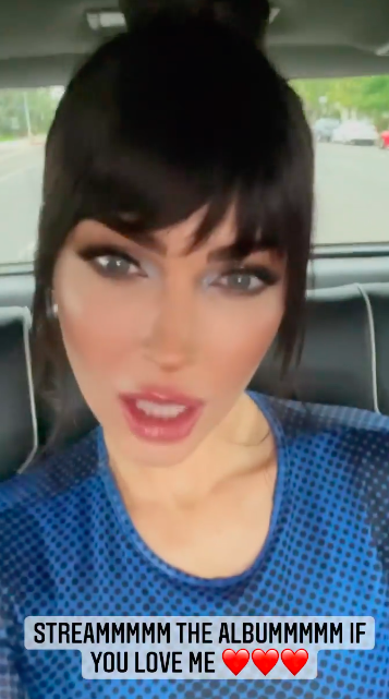 <p>Megan Fox debuted a brand new fringe on her Instagram stories in a video encouraging her followers to listen to fiancé Machine Gun Kelly's new album.</p><p>Fox paired her eyebrow-skimming choppy fringe with a top knot, shimmering eyeshadow, fluttery lashes and lip gloss. </p>