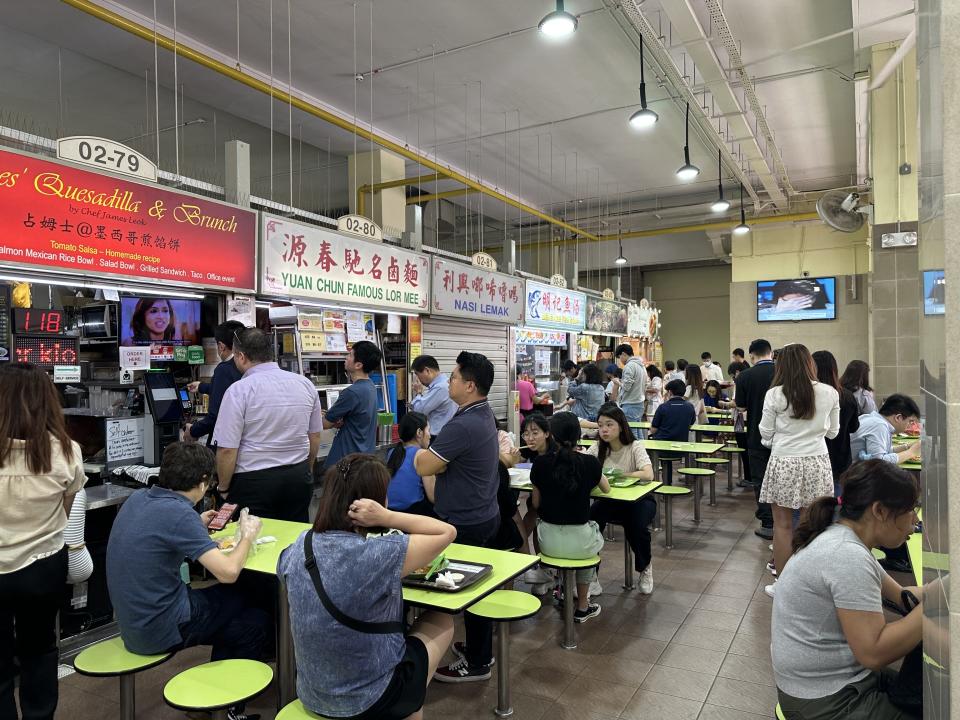 Yuan Chun Famous Lor Mee - queue