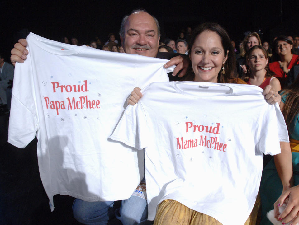 Daniel and Peisha McPhee cheer on their daughter, Katharine McPhee, during her time on <i>American Idol</i> in 2006. (Photo: Ray Mickshaw/WireImage for Fox Television Network)