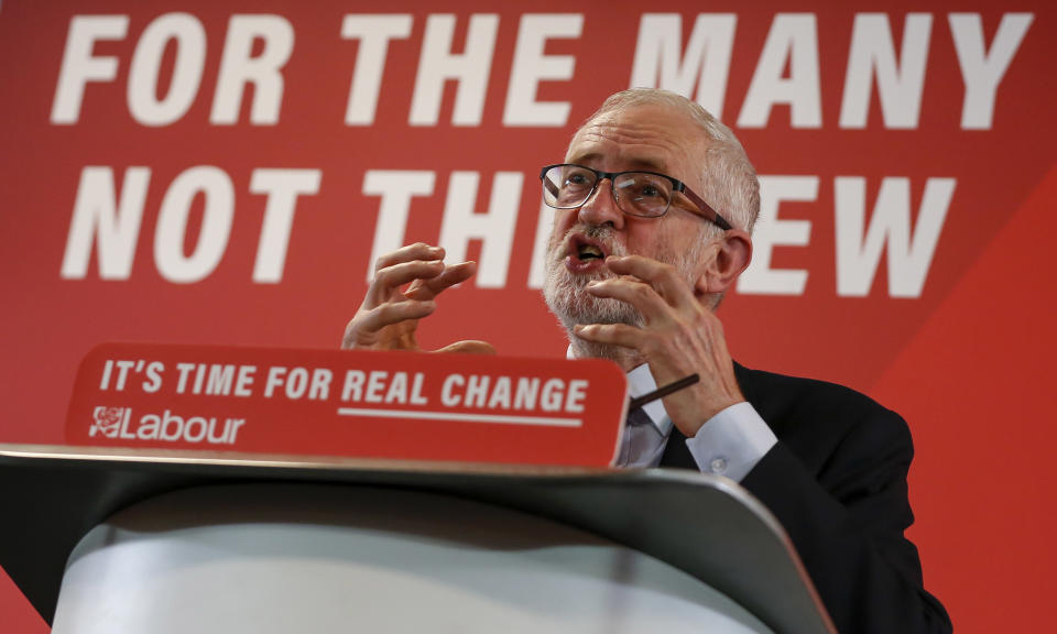 HARLOW, Nov. 5, 2019 -- British Labour Party leader Jeremy Corbyn delivers a Brexit speech in Harlow, Britain on Nov. 5, 2019. (Photo by Han Yan/Xinhua via Getty) (Xinhua/Han Yan via Getty Images)