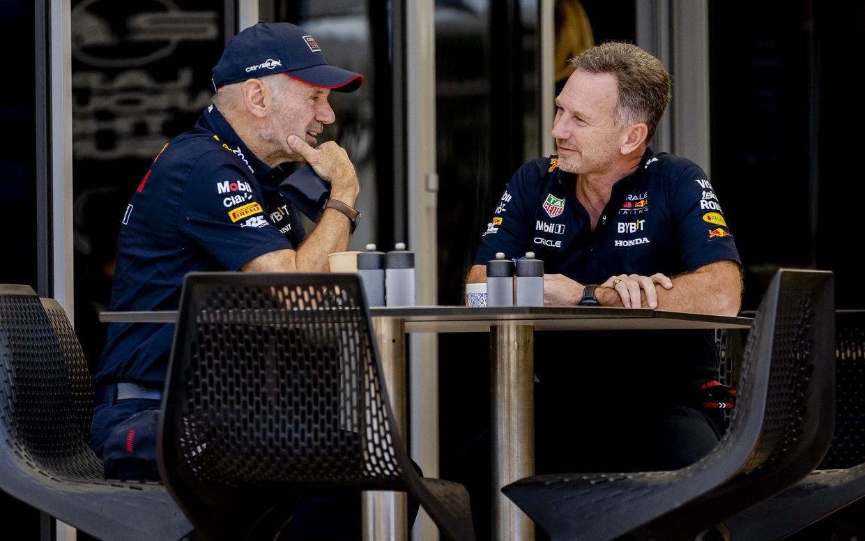 Newey (L) and Christian Horner at the Bahrain International Circuit