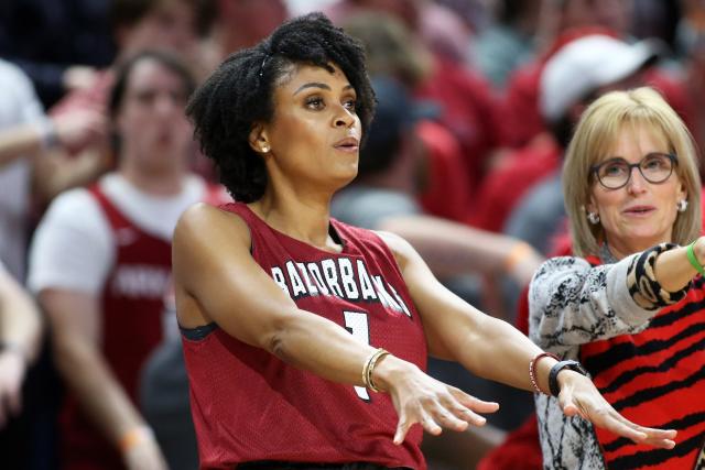Danyelle Musselman won't take Arkansas basketball coach Eric Musselman to  Walmart with her