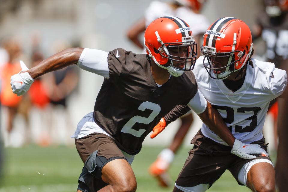 Cleveland Browns' Amari Cooper (2) takes part in drill against Martin Emerson Jr. (23) during an NFL football practice at FirstEnergy Stadium, Thursday, June 16, 2022, in Cleveland. (AP Photo/Ron Schwane)