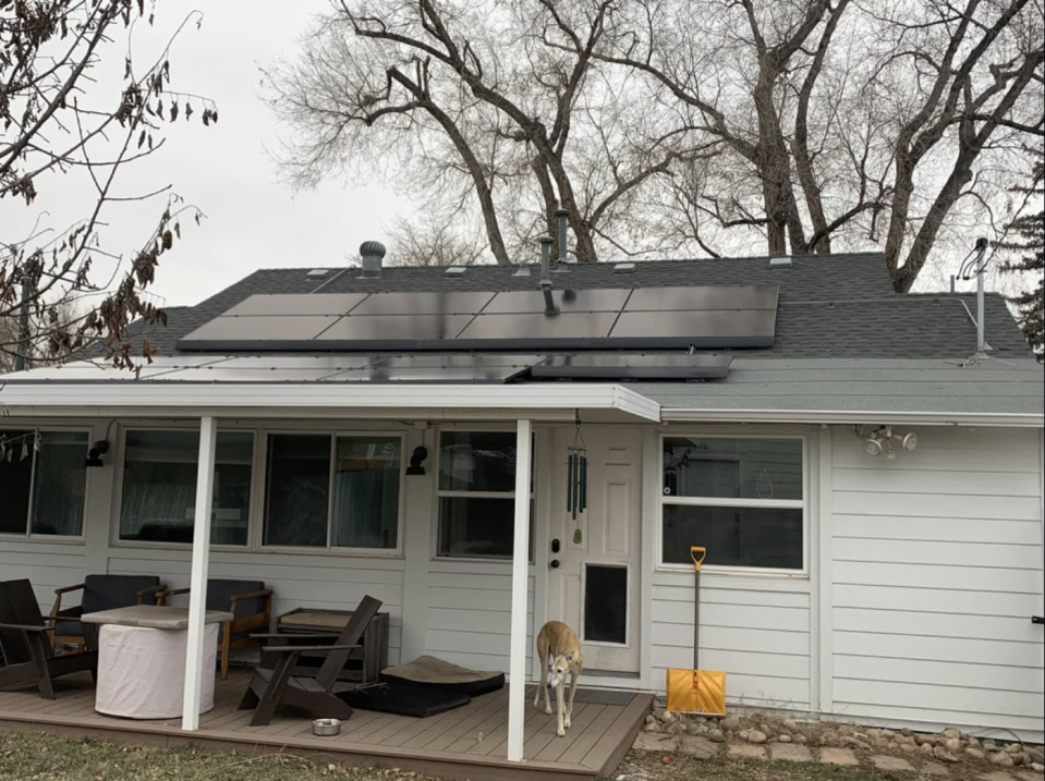 Summary of solar panel installation benefits and considerations in a Reddit post