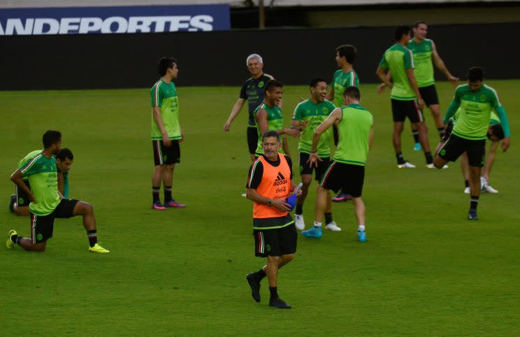 El colombiano Juan Carlos Osorio espera sumar un nuevo título de la Copa Oro para las vitrinas aztecas / Foto: Reuters