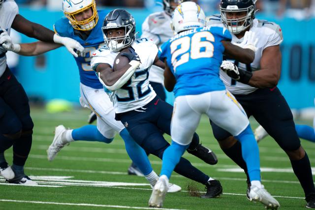 Henry, Titans look to snap skid on road against Chargers