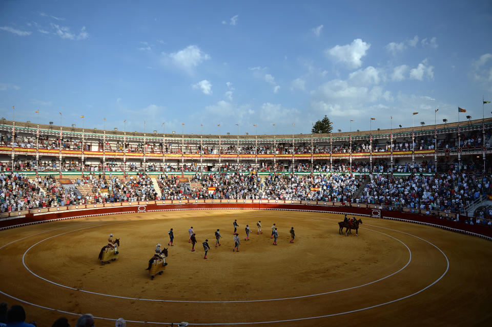 Pese a la pandemia se han seguido celebrando corridas de toro. (Photo by CRISTINA QUICLER/AFP via Getty Images)