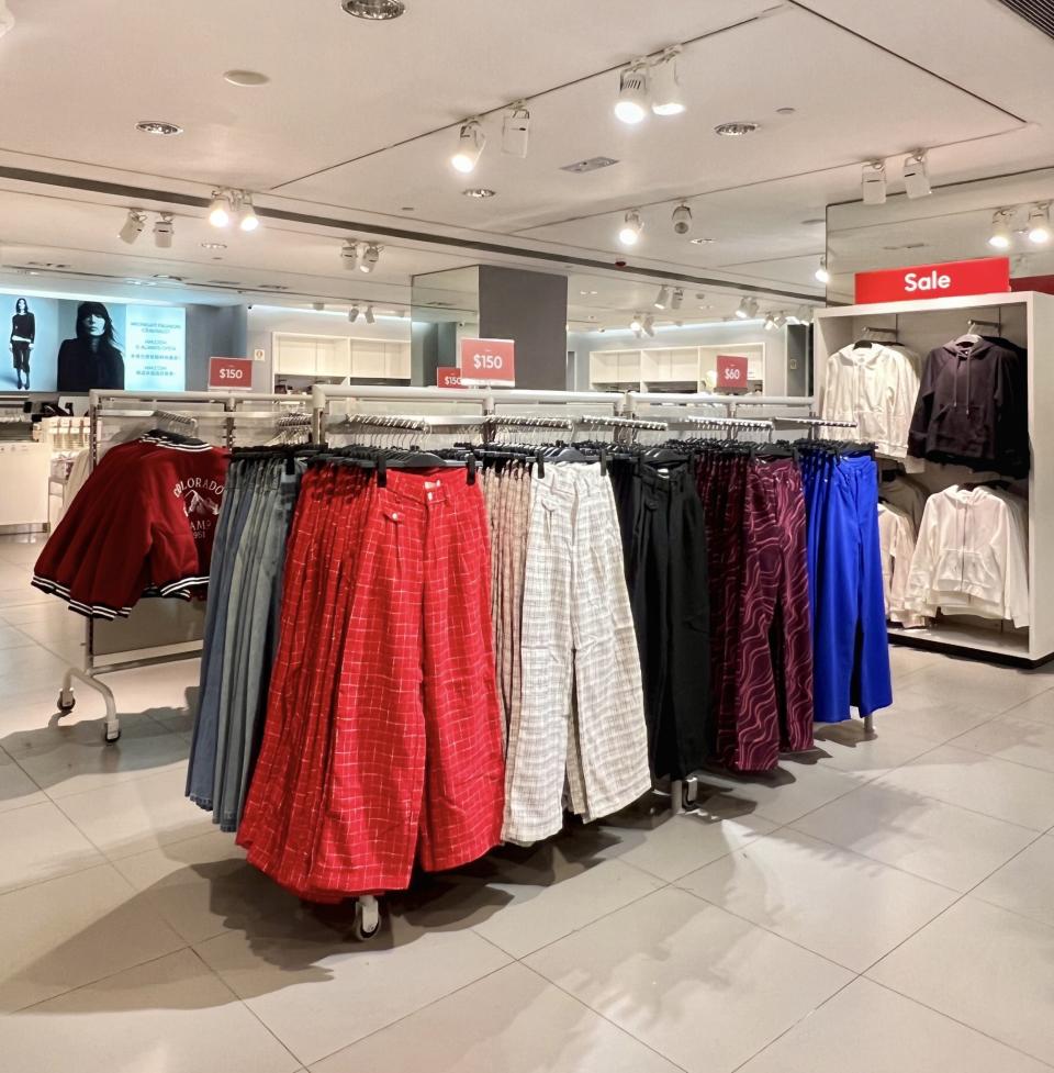 【H&M】Sale折上折 減價商品3件以上再9折（20/12-22/12）