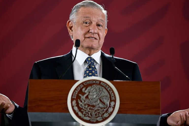 Andrés Manuel López Obrador dijo que la OMS "debería apurarse" por resolver la aprobación de las vacunas y tildó a la organización de "elefante reumático" por sus extensos procesos burocráticos