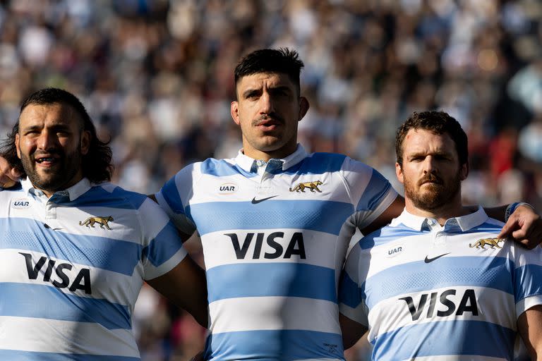 Tomás Lavanini, en el centro, un segunda línea de primer nivel en los Pumas