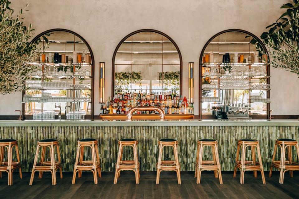 Le bar du Perchoir Porte de Versailles imaginé par Fanny Perrier