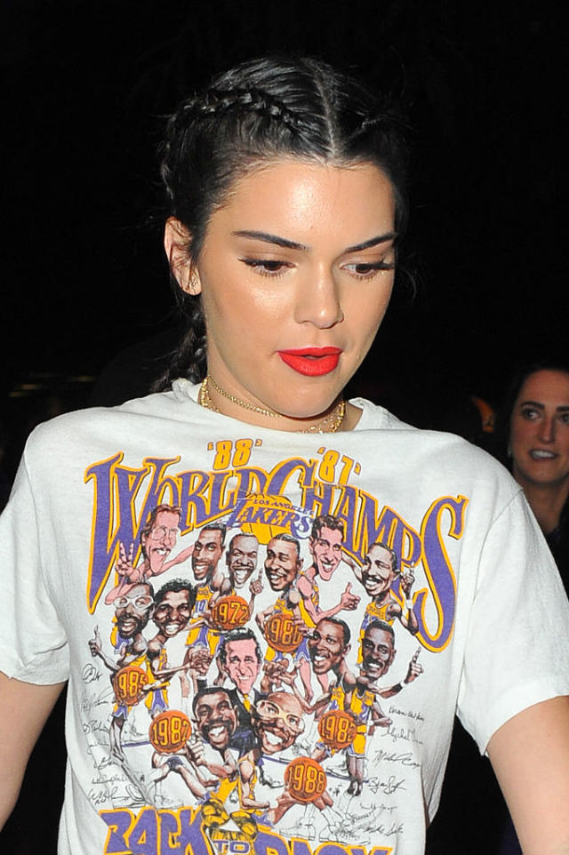 outfit lakers t shirt