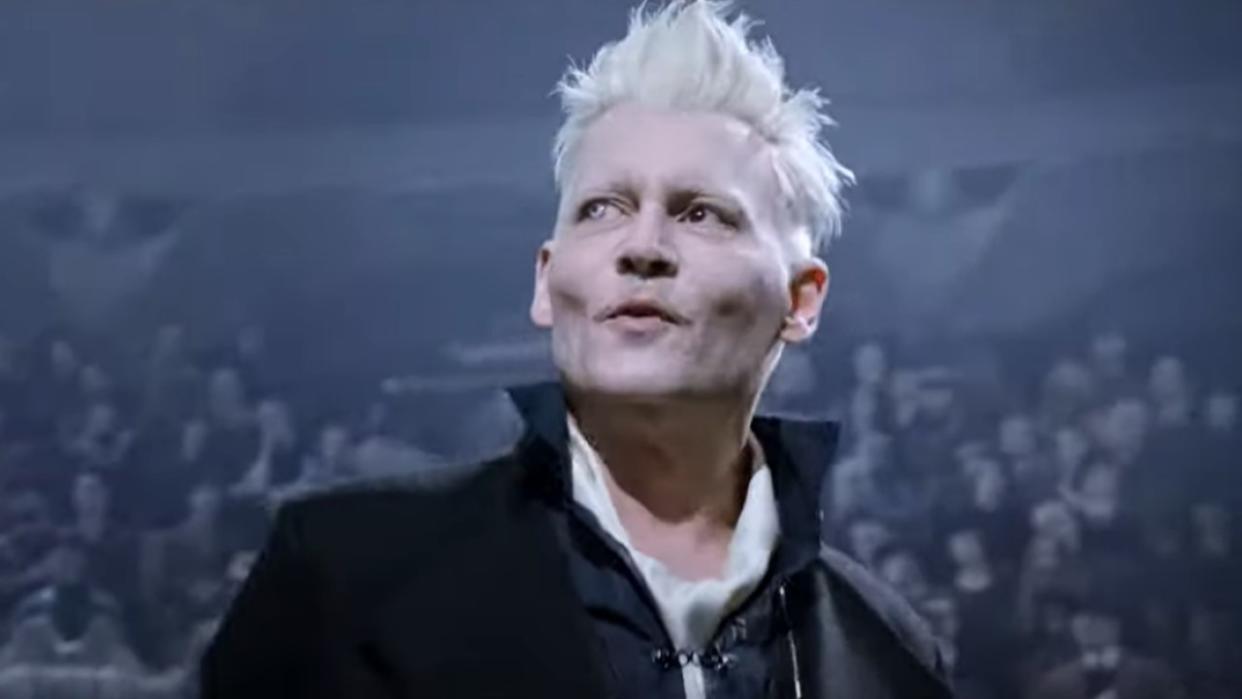  Johnny Depp as Grindelwald in Fantastic Beasts: The Crimes of Grindelwald. 