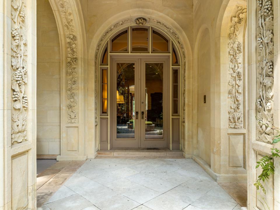 The entrance of 2 Clifton Place.