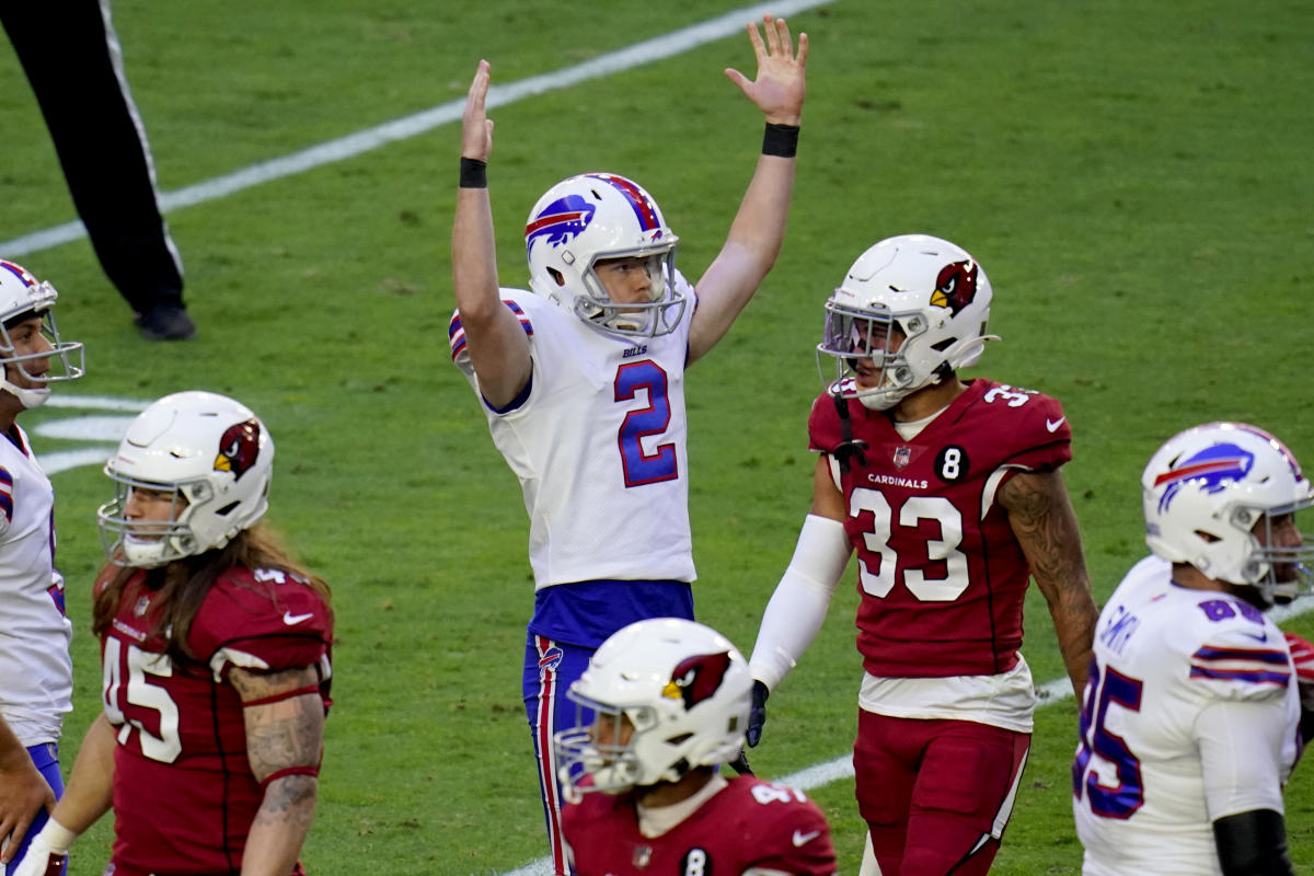 Bills kicker Tyler Bass easily hits 3 50-yard field goals in first half vs.  Cardinals