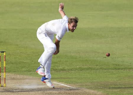 England's Stuart Broad bowls during the first cricket test match in Durban, South Africa, December 27, 2015. REUTERS/Rogan Ward