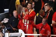 Boxing - Wladimir Klitschko v Tyson Fury WBA, IBF & WBO Heavyweight Title's - Esprit Arena, Dusseldorf, Germany - 28/11/15 Wladimir Klitschko applauds the fans after losing the fight Reuters / Ina Fassbender Livepic