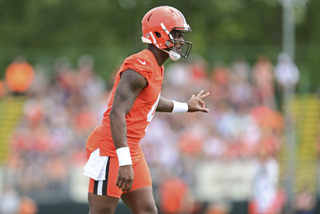 AP source: Browns work out QBs while awaiting Watson ruling