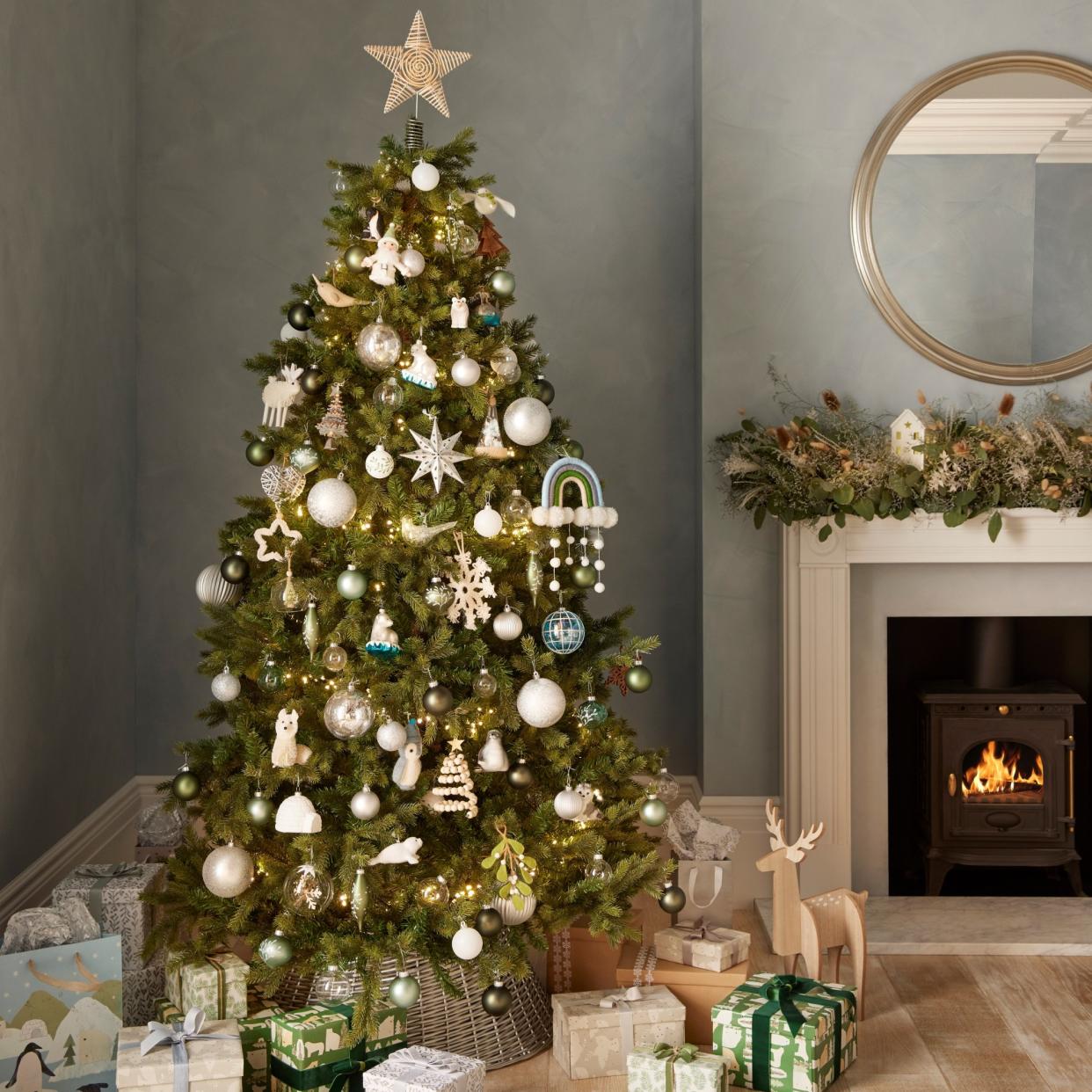  John Lewis Christmas living room 