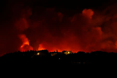 View of a fire in Sintra mountain, Portugal October 7, 2018. REUTERS/Pedro Nunes