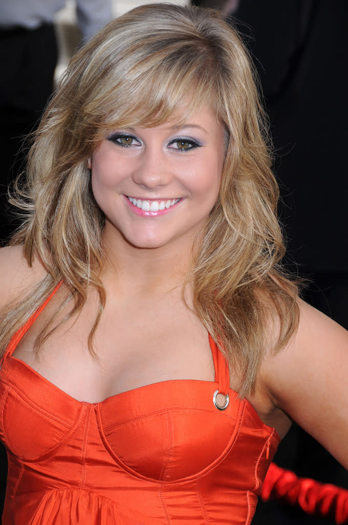 TV personality/gymnast Shawn Johnson arrives at the Los Angeles Premiere "Terminator Salvation" at Grauman's Chinese Theatre on May 14, 2009 in Hollywood, California.