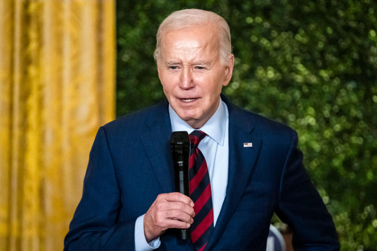 Joe Biden speaks (Mark Schiefelbein / AP)