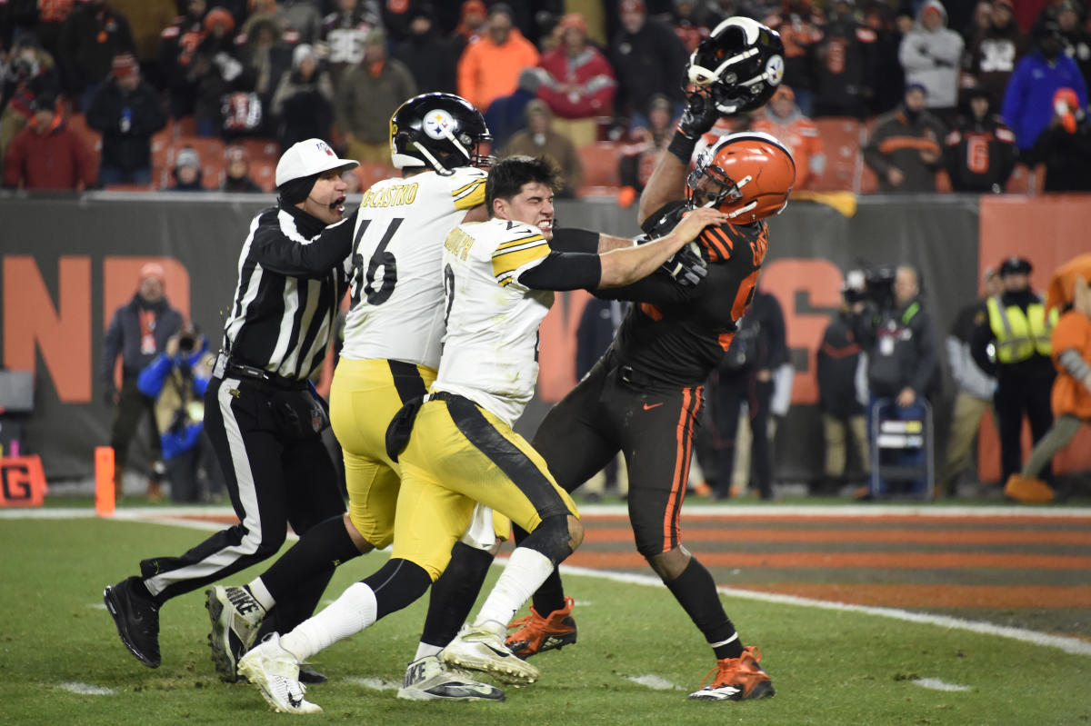 Shocking brawl mars Cleveland Browns' tense win over Pittsburgh Steelers, NFL