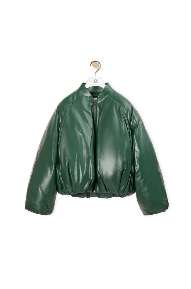 <p>Padded bomber jacket in nappa</p><p>loewe.com</p><p>$7750.00</p><p><a href="https://go.redirectingat.com?id=74968X1596630&url=https%3A%2F%2Fwww.loewe.com%2Fusa%2Fen%2Fvariation%3Fpid%3DS540Y19L22-4360%26dwvar_S540Y19L22-4360_Shared_size%3D3401%26country%3DUS%26lang%3Den%26countrynl%3DUS%26gclid%3DCjwKCAiAy_CcBhBeEiwAcoMRHP04aaD6P7IIZ7_SG-DTNdr3_7EweGMZDAUb4ZabsSgn9tw4JUK0DBoCi08QAvD_BwE&sref=https%3A%2F%2Fwww.harpersbazaar.com%2Fcelebrity%2Flatest%2Fa42266595%2Fhailey-bieber-kendall-jenner-bomber-jacket%2F" rel="nofollow noopener" target="_blank" data-ylk="slk:Shop Now;elm:context_link;itc:0;sec:content-canvas" class="link ">Shop Now</a></p><span class="copyright">loewe.com</span>