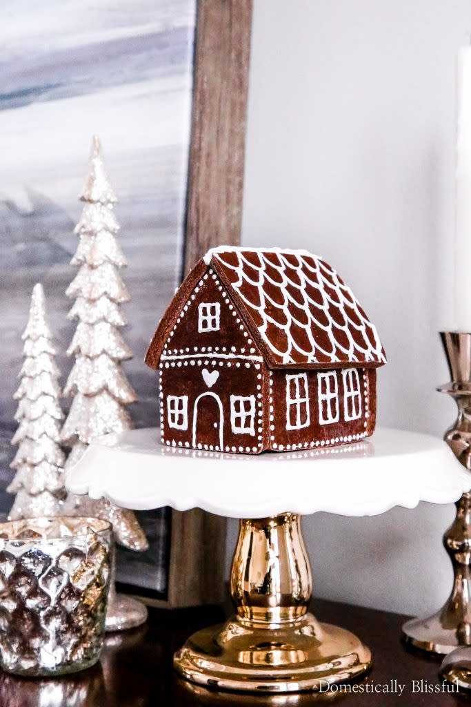 Cinnamon Gingerbread House