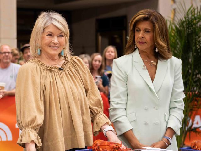 Martha Stewart Wore the Ageless, Universally Flattering Bottoms I'm Seeing  on Everyone This Summer