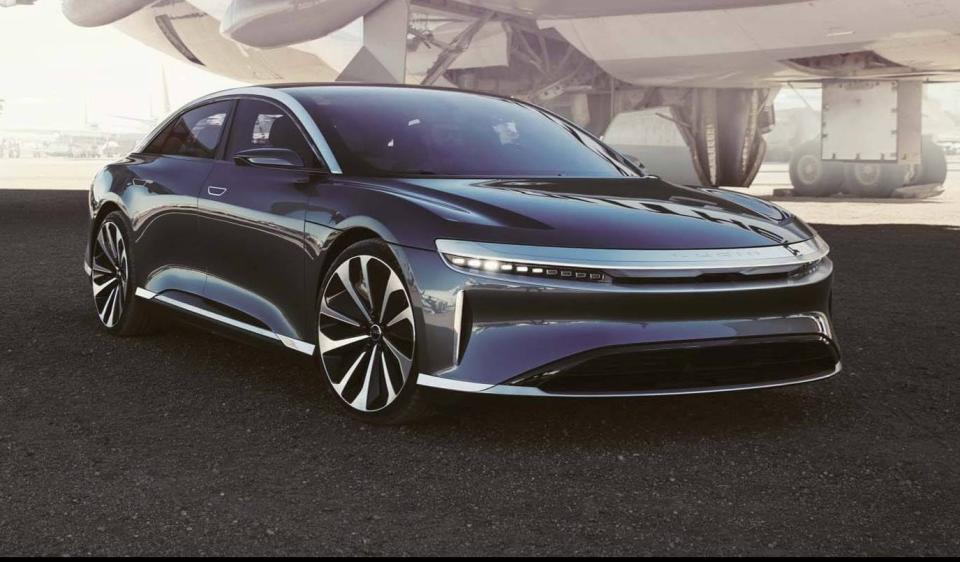 Der Lucid Air profitiert vor allem von seinem 900 Volt-Bordnetz.