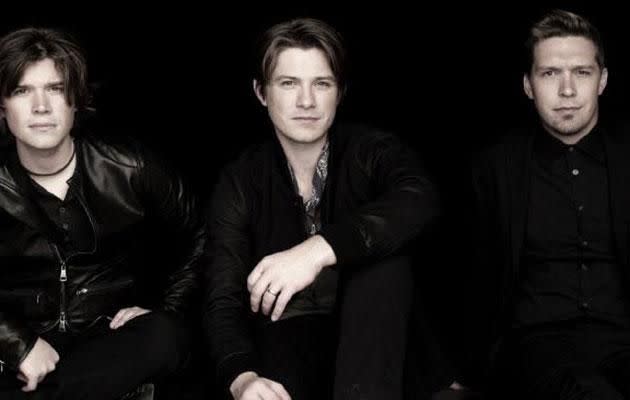 Hanson's adorable new video features 11 of their kids