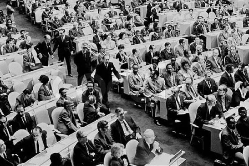 19871年，周書楷黯然帶領中華民國代表們，退出聯合國。
