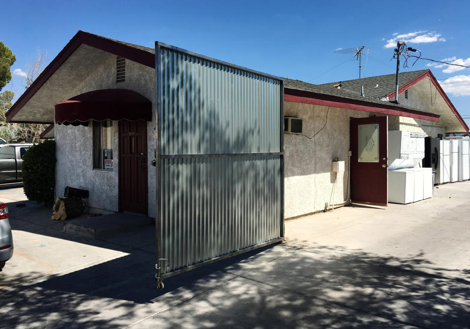 The former site of Valley Funeral Home is pictured in Las Vegas, Nevada, U.S. July 20, 2016. The operation partnered with Southern Nevada Donor Services, a body broker, which took bodies donated to science, dissected them and sold them to medical device and surgical training companies. Both companies were shuttered in 2016. Picture taken July 20, 2016. To match Special Report USA-BODIES/BROKERS REUTERS/John Shiffman