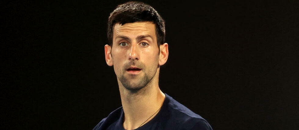 Novak Djokovic lors d'une session d'entraînement à l'Open d'Australie, le 14 janvier 2022.
