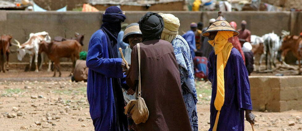 Le débat sur l'effort de guerre et le fonds de soutien est dans toutes les couches de la société burkinabè. Si les syndicats sont en première ligne, chaque Burkinabè y va de son approche.   - Credit:PHILIPPE ROY / Philippe ROY / Aurimages via AFP