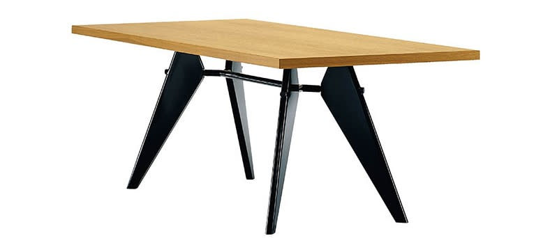 VITRA EM table，定價：135,400元。（圖／北歐櫥窗提供）