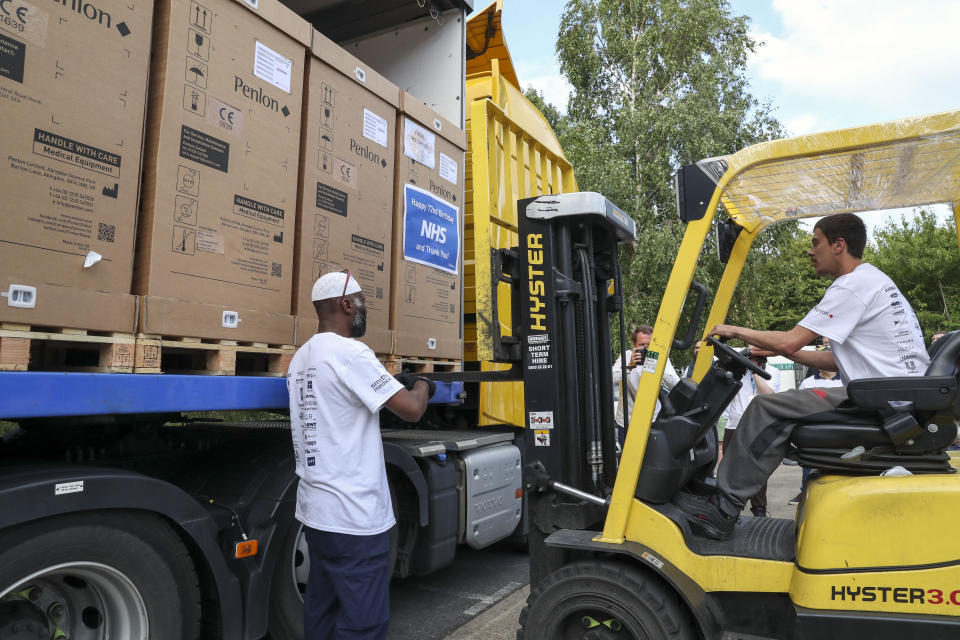 Staff at Penlon in Abingdon, Oxfordshire, ship the final truck of ventilators out to the NHS. The Ventilator Challenge UK Consortium has produced 13,437 ventilators in 12 weeks. The Consortium includes UK technology, industrial and engineering businesses from across the aerospace, motorsport, automotive and medical sectors and includes Airbus, Ford, GKN Aerospace, McLaren, Siemens and Rolls-Royce.