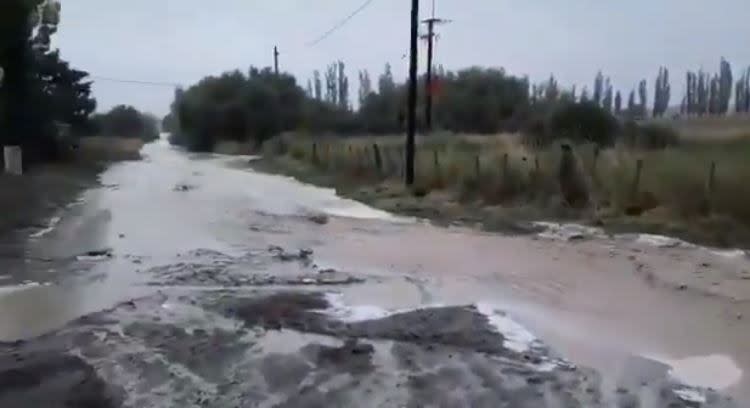 Tormenta en Chubut: el agua de lluvia se mezclo en Puerto Madryn con el mar