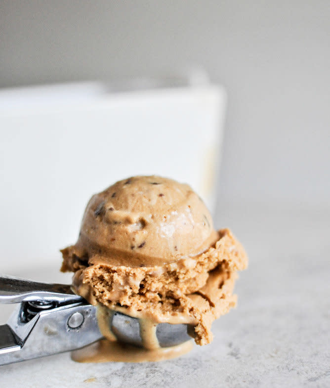 <strong>Get the <a href="http://www.howsweeteats.com/2012/10/burnt-caramel-bourbon-ice-cream-with-milk-chocolate-toffee/" target="_blank">Burnt Caramel Bourbon Ice Cream with Milk Chocolate Toffee recipe</a> from How Sweet It Is</strong>