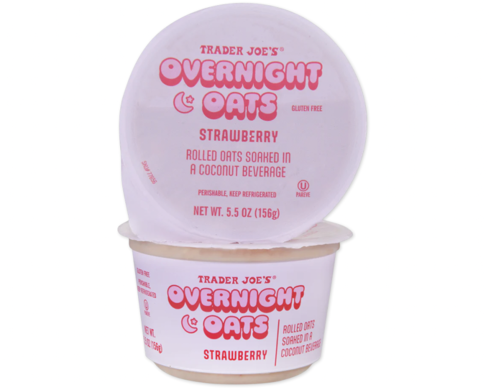 strawberry overnight oats